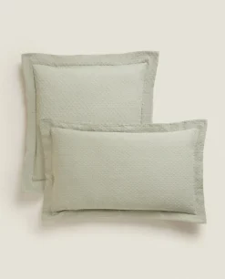 Throw Pillow Cover With Polka Dot Design