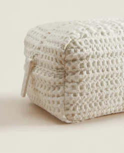 Waffle-Texture Fabric Toiletry Bag