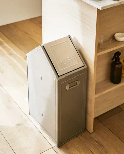 Wastepaper Basket With Lid (68 Oz)
