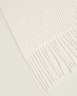 Woven Blanket With Fringing