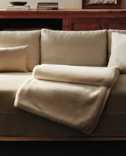 Xl Plain Faux Fur Blanket